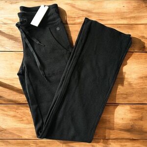 NWT Calvin Klein Stretch Comfort Performance Pants